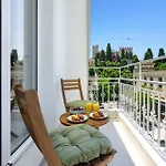 Dia Luxury